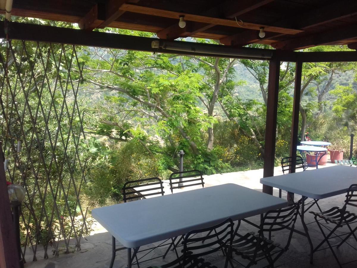 Ikarian Centre - Accommodation & Mountain Hiking Evdilos  Exterior foto